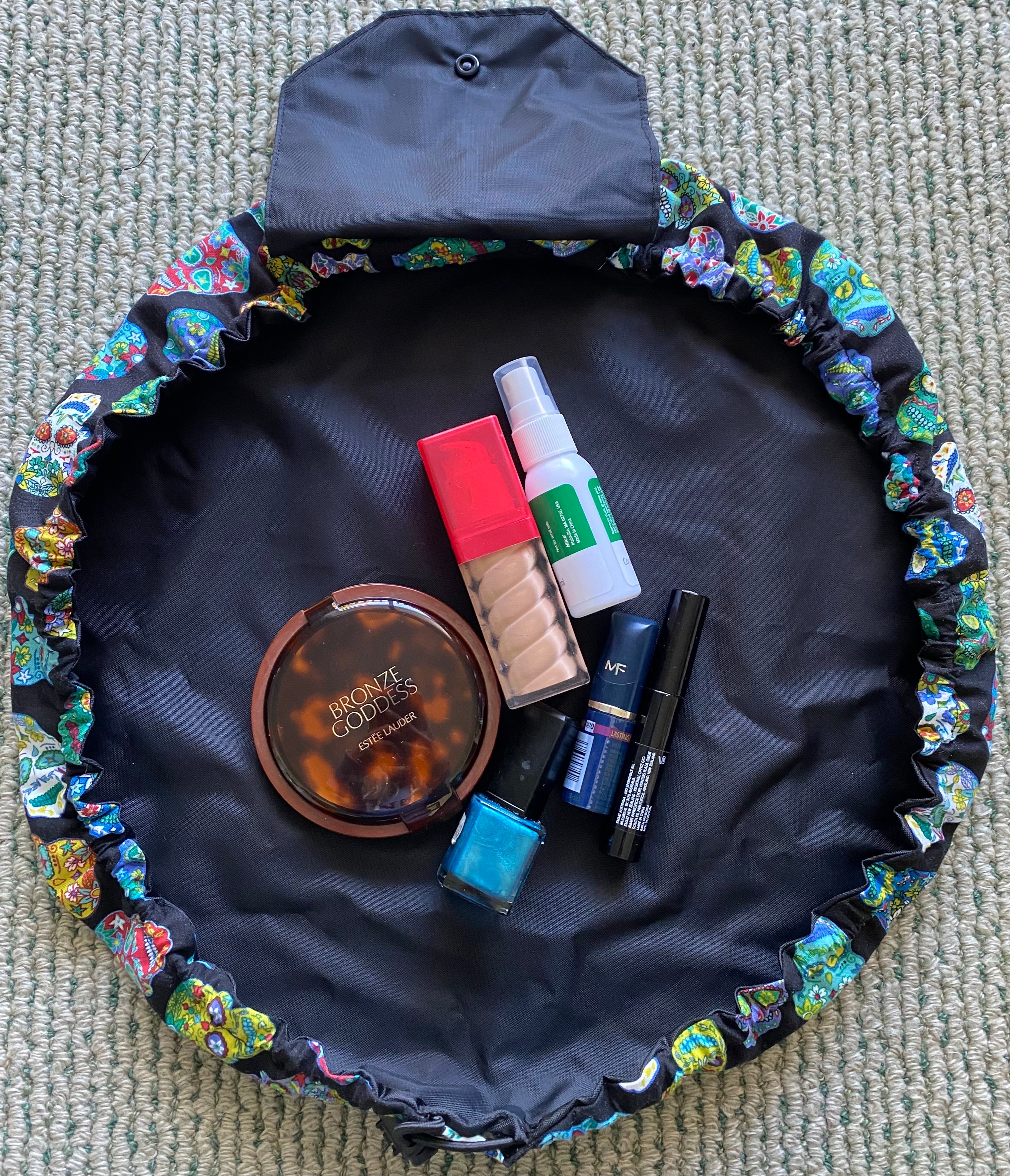 Scrunchsac fold out make up/toilet bag