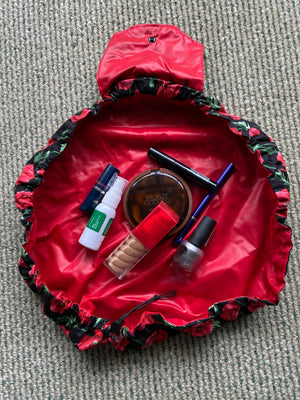 Scrunchsac fold out make up/toilet bag